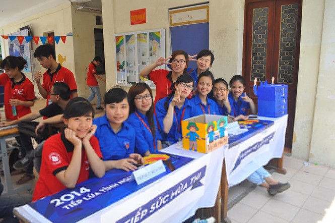 Sinh viên Ngoại thương tiếp lửa tình nguyện 2014 - ảnh 3